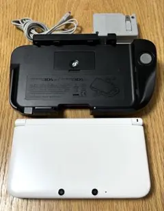 ニンテンドー3DS LL ホワイト本体　拡張スライドパッド付