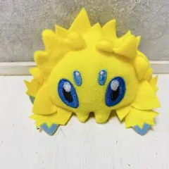 ポケモンセンター限定 ぬいぐるみバッジ　BUGOUT！ バチュル