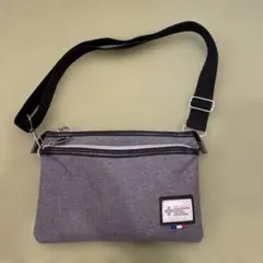 ショルダーバッグ