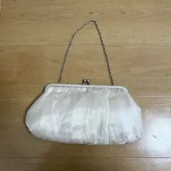 パーティーバッグ ホワイト 結婚式 フォーマル がま口 チェーン付