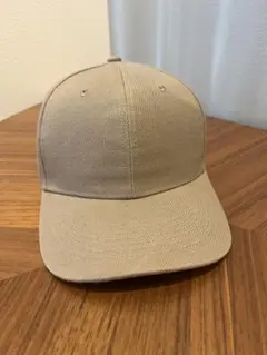 ベージュ フラットバイザーキャップ