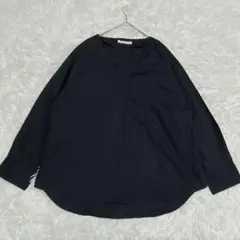 E hyphenworld ブラック長袖シャツ　ダークネイビー Vネック F