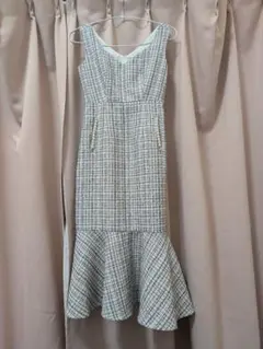 マーメイド裾キラキラツイードジャンパーススカート ホワイト Sサイズ