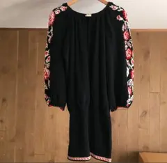 2025年最新】tao コムデギャルソン ワンピースの人気アイテム - メルカリ