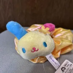 サンリオキャラクターズ ぴょこきゅんシュシュ～メタリックカラー～ ウサハナのサムネイル