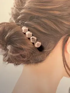 ピンク系　ヘアクリップ　ハンドメイド　レジン製