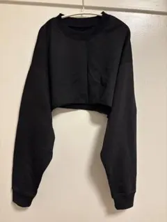 in the Market（インザマーケット）クロップドブラックスウェット