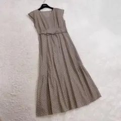 ナチュラルビューティーベーシック　水玉ワンピース