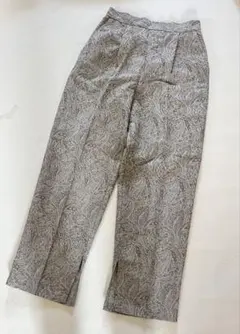 ジョンブル　ペイズリー柄 ワイドパンツ　タックパンツ　ベージュ　Mのサムネイル