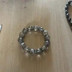 ブレスレット　ネックレス