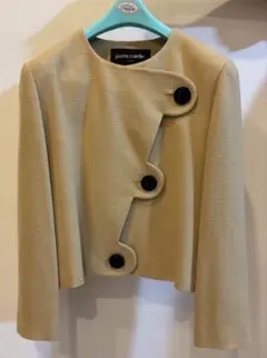【未使用に近い】ピエールカルダン スーツ イエロー/ベージュ 9号