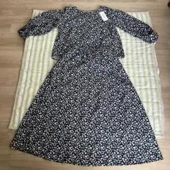 StyleNote ネイビー 花柄 セットアップのサムネイル