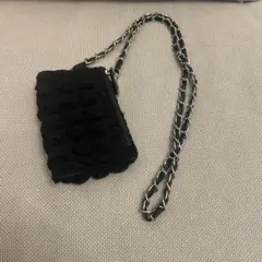 黒いファスナー付きコインケース