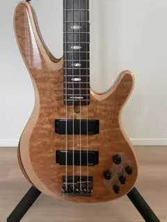 極美品ぼざろ　きくりモデルYAMAHA TRB1004J 生産終了品エレキベース 希少】YAMAHA TRB1004J ぼっち・ざ・ろっく廣井きくり使用ベース