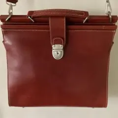 レザー ショルダーバッグ 赤