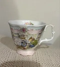 ロイヤルドルトン　  マグカップ春夏秋冬 ロイヤルドルトン ROYAL DOULTON マグカップ春夏秋冬