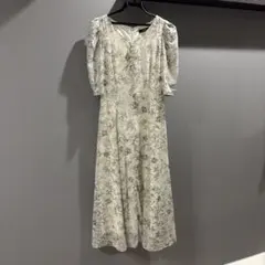 花柄　ワンピース　スウィングル　フェミニン 清楚系 綺麗目ワンピ　お姉さん