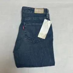Levi’s フレアデニムのサムネイル