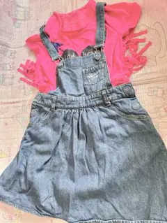 デニムジャンバースカートとTシャツセット