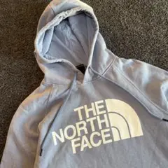 THE NORTH FACEスモークブルー フード付きロゴパーカー Mサイズ