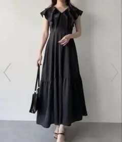 新品未使用　mipiarl フリルスリーブティアードワンピース ブラック