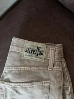 Item thumbnail for item 2bc4000a-3d87-432c-8cf0-32ce67a2b135