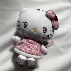 月曜セール　新品★カラビナ付きで便利★ハローキティ ヒョウ柄　ギャル　ぬいぐるみ