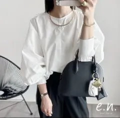 evernavy ボリューム袖　ブラウス
