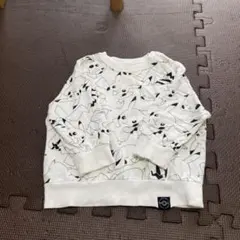 ピカチュウ　トレーナー