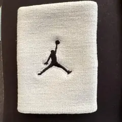 ジョーダン　ナイキ　ジャンプマンリストバンド　片腕分　グレー