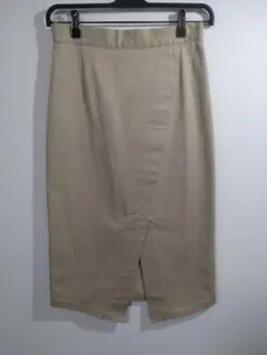 タイト後ろゴムスカート