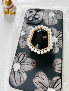 花柄デザインのiPhoneケース、パール装飾付きスタンド。売り尽くし❣️