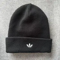 adidas ニット帽　ブラック
