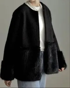 リエディ　フェイクファー切り替えノーカラーコート　Mサイズ　ブラック　美品