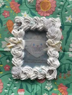 ⭐︎ホイップデコ/トレカケース/B8サイズ/ホワイト ⭐︎シナモロールのカード付