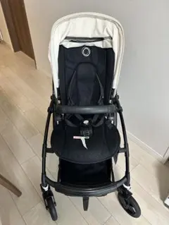 ⭐️クリーニング済⭐️Bugaboo ベビーカー bee6 ブラック×ホワイトのサムネイル