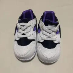 NIKE スニーカー ホワイト/ブラック/パープル