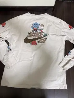 NIKE ナイキロンT