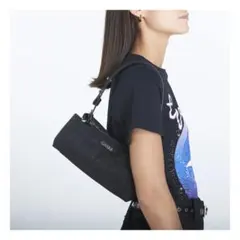 GANNI（ガニー）Pillow Baguetteバッグ 黒のサムネイル
