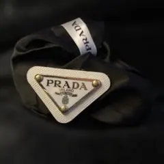 PRADA ブラックシュシュ