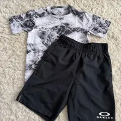 OAKLEY キッズ Tシャツ・ショートパンツセット