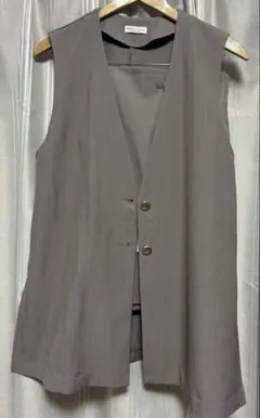 earth music&ecology Vネックミドル丈ジレ ミニスカートセット