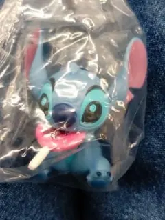 スティッチ　もぐもぐfig ガチャガチャ