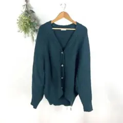 T0596 ジーユー　新品　カーディガン　緑　XL オーバーサイズ　美品　秋　冬