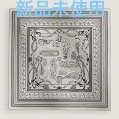 新品未使用 Hermesエルメスカシミヤシルク 140cmアマゾンの祭典バンダナ