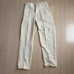 白 カジュアルパンツ