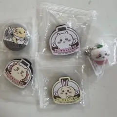 ちいかわ×くら寿司 マグネットシート うさぎ 缶バッジマスコットキーホルダー