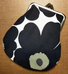 【セール中】Marimekko Unikko がま口ポーチ マリメッコ ウニッコ