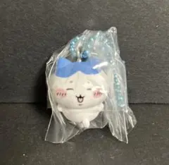 ちいかわ　ポールチェーンつきマスコット　ハチワレ　マスコット付きビスケット