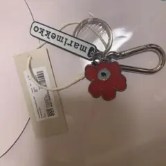 新品未使用　marimekko マリメッコ キーホルダー 赤